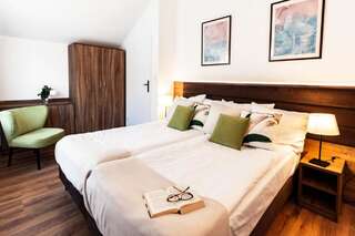 Лоджи Pelikan Resort Дзвижино Deluxe Two-Bedroom House with Sea view-1